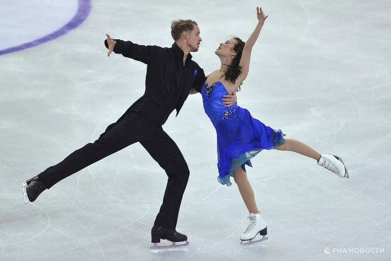 Красиво двигаться на льду Красиво двигаться на льду